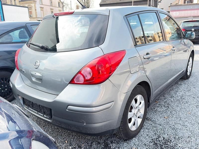 Gebraucht Nissan Tiida 126 PS (92 kW) 2008 Grau Limousine