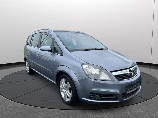 Lichtsilber m2 Gebraucht 2006 Opel Zafira Edition Van / Kleinbus | 6.750 € - Bild 1/1
