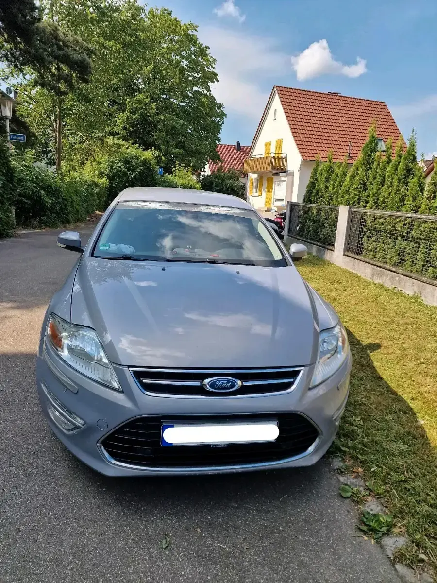 Gebraucht Ford Mondeo 200 PS (147 kW) 2014 Silber Limousine