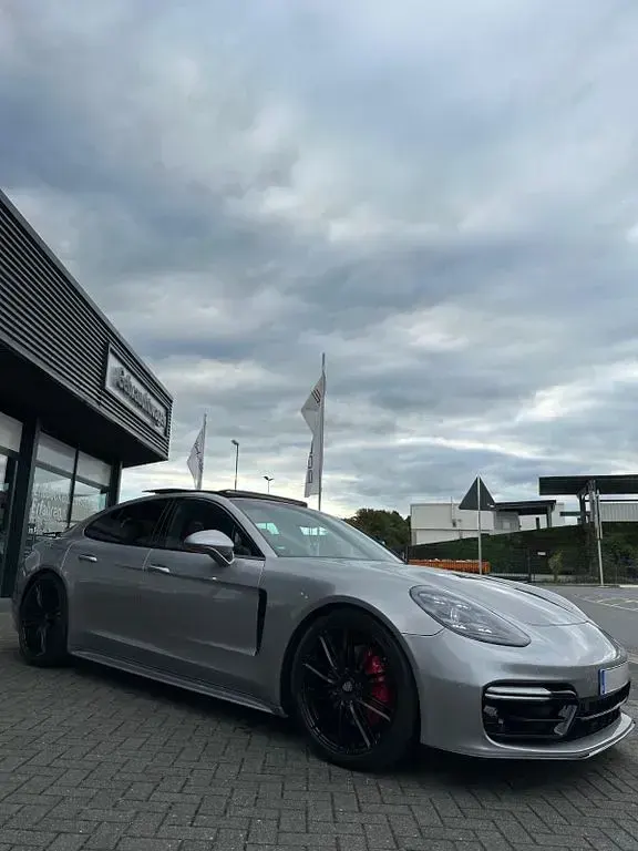 Gebraucht Porsche Panamera Exclusive Series Chrono 441 PS (324 kW) 2018 Silber Limousine
