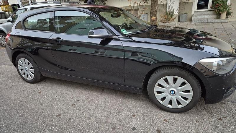 Second-hand BMW 114 102 CP (75 kW) 2012 Hatchback