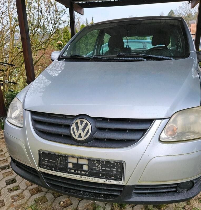 Silber Gebraucht 2005 VW Fox Kleinwagen | 1.200 € (Fairer Preis) - Bild 1/4