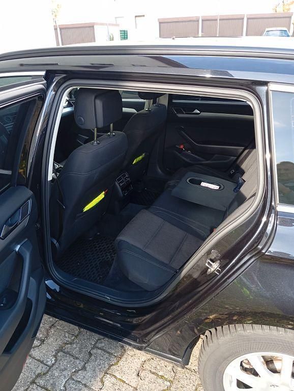 Schwarz Gebraucht 2017 VW Passat Comfortline Kombi | 15.200 € (Fairer Preis) - Bild 1/4