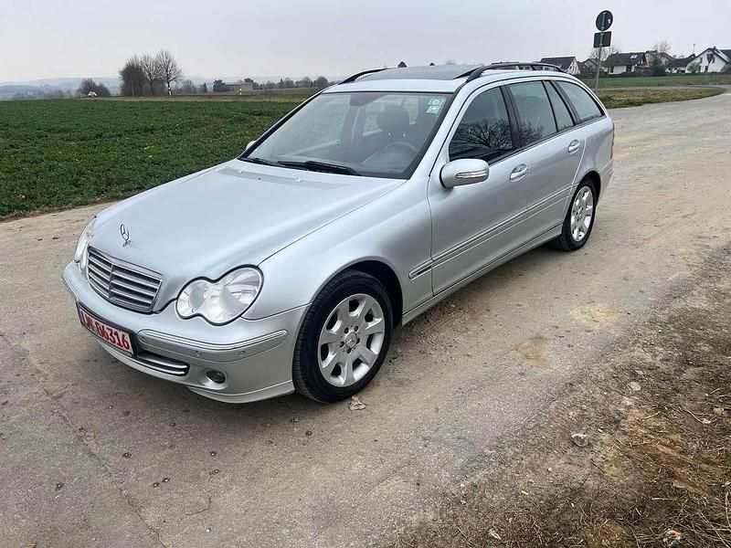 Silber Gebraucht 2007 Mercedes C180 Elegance Kombi | 3.999 € (Fairer Preis) - Bild 1/4