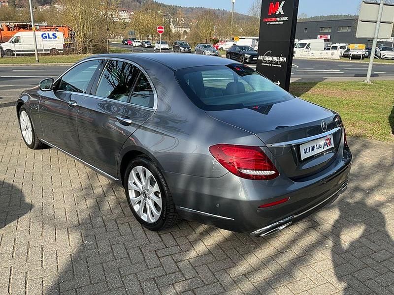 Gebraucht Mercedes E200 Avantgarde 184 PS (135 kW) 2018 Grau Limousine