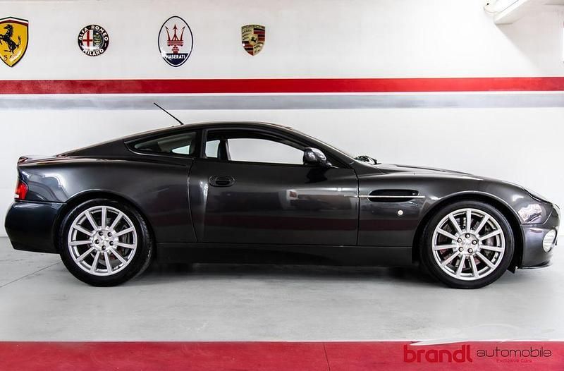 Gebraucht Aston Martin Vanquish 528 PS (388 kW) 2006 Grau Coupé