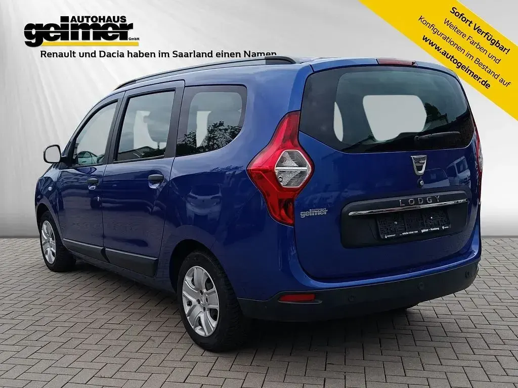 Gebraucht Dacia Lodgy Comfort 131 PS (96 kW) 2021 Blau Van / Kleinbus