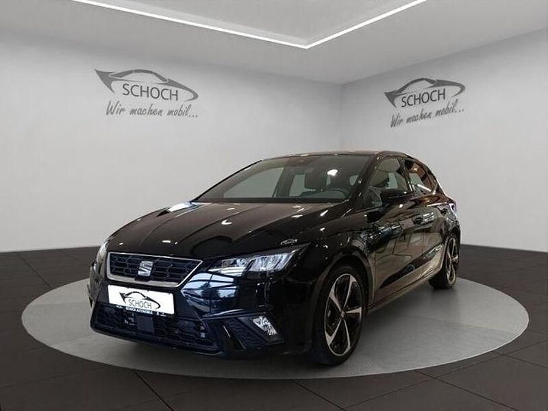 Schwarz Gebraucht 2024 Seat Ibiza FR Limousine | 19.950 € (Fairer Preis) - Bild 1/4