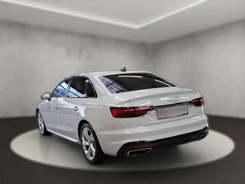 Gebraucht Audi A4 S-Line 136 PS (100 kW) 2024 Metallic