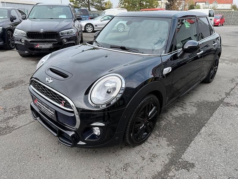 Gebraucht Mini John Cooper Works Chili 192 PS (141 kW) 2018 Schwarz Kleinwagen