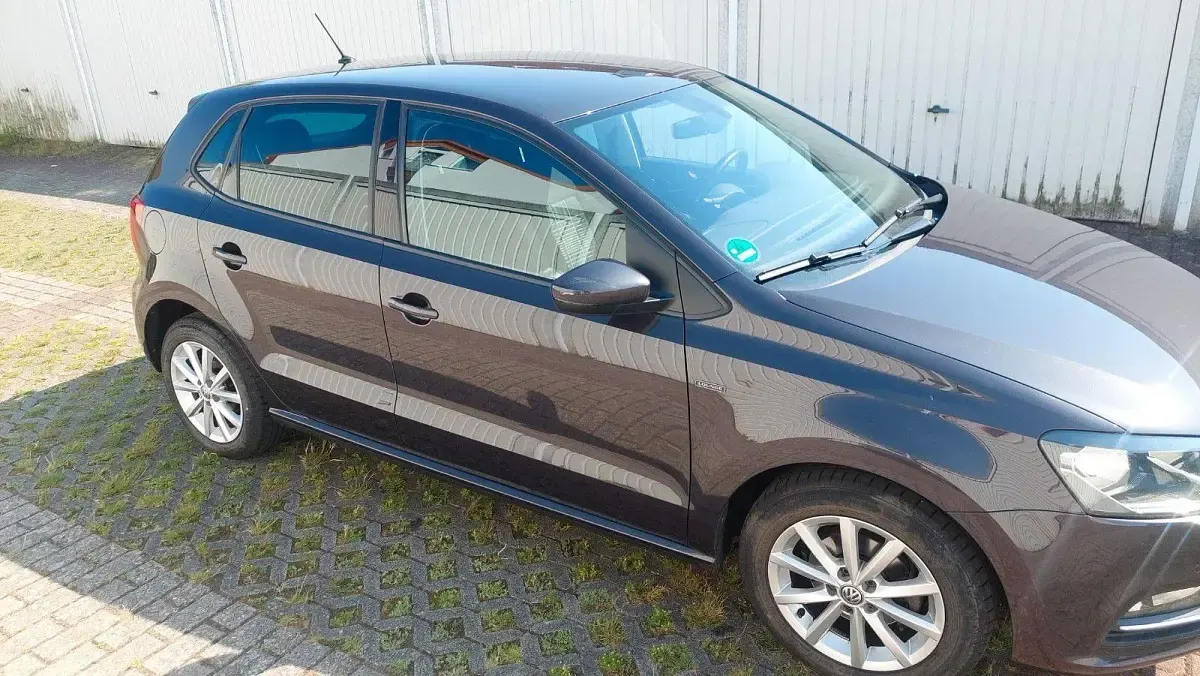 Gebraucht VW Polo LOUNGE 90 PS (66 kW) 2015 Grau Kleinwagen
