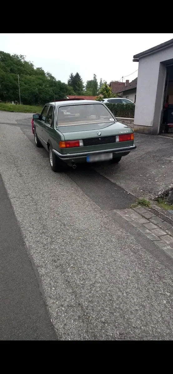 Gebraucht BMW 320 120 PS (88 kW) 1981 Grün Limousine