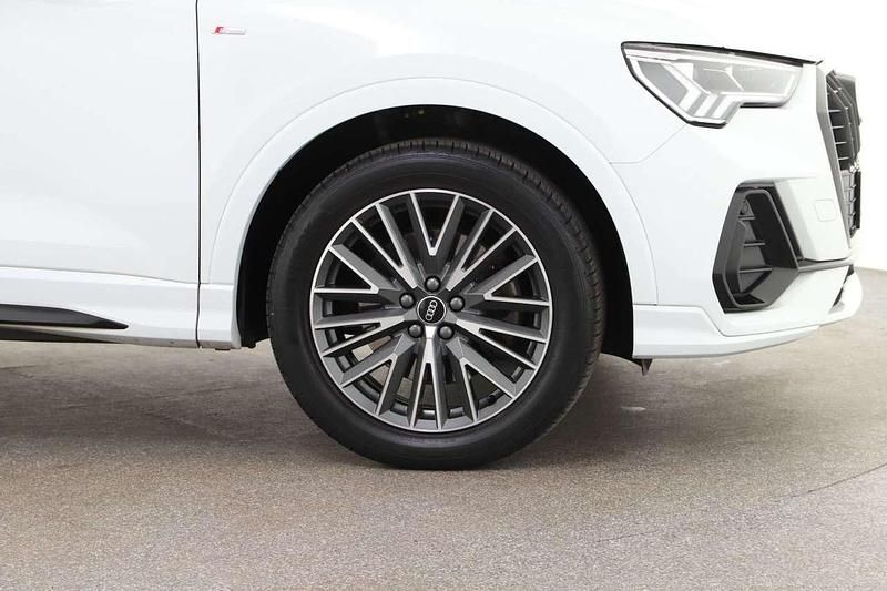 Gebraucht Audi Q3 Ambiente 245 PS (180 kW) 2021 Gletscherweiß metallic SUV