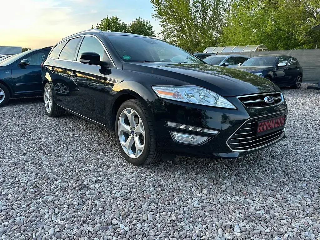 Gebraucht Ford Mondeo Titanium 160 PS (117 kW) 2014 Schwarz Limousine