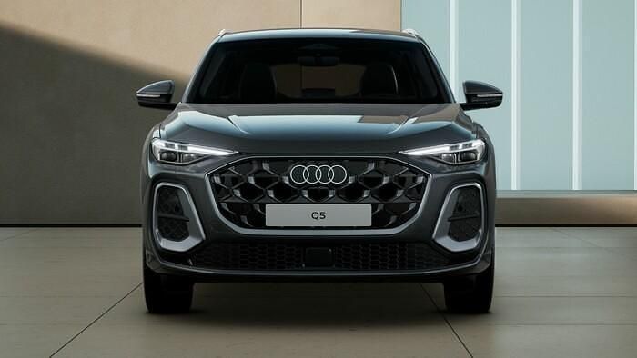 Gebraucht Audi Q5 Ambiente 204 PS (150 kW) 2025 Daytonagrau perleffekt SUV
