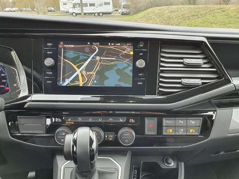 Gebraucht VW Multivan Highline 199 PS (146 kW) 2020 Van