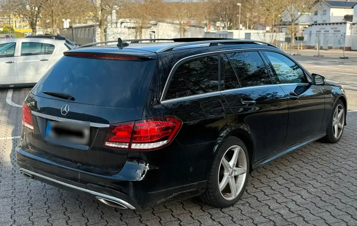Gebraucht Mercedes E350 AMG 252 PS (185 kW) 2013 Schwarz Kombi