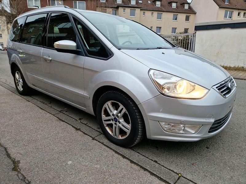 Gebraucht Ford Galaxy Business Edition 116 PS (85 kW) 2014 Grau Van / Kleinbus