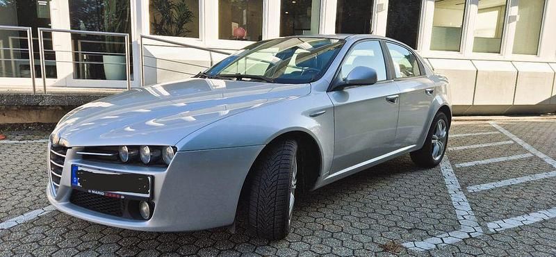 Gebraucht Alfa Romeo 159 116 PS (85 kW) 2009 Silber Limousine