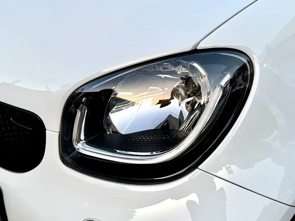 Gebraucht Smart ForTwo Cabrio 90 PS (66 kW) 2019 Weiß Cabrio