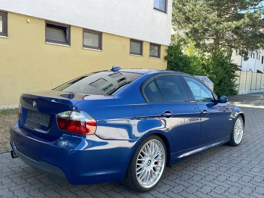 Gebraucht BMW 325 M Sport 218 PS (160 kW) 2005 Blau Limousine