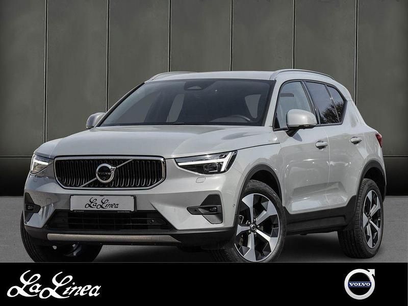 Gebraucht Volvo XC40 Core 163 PS (119 kW) 2025 Grau metallic SUV