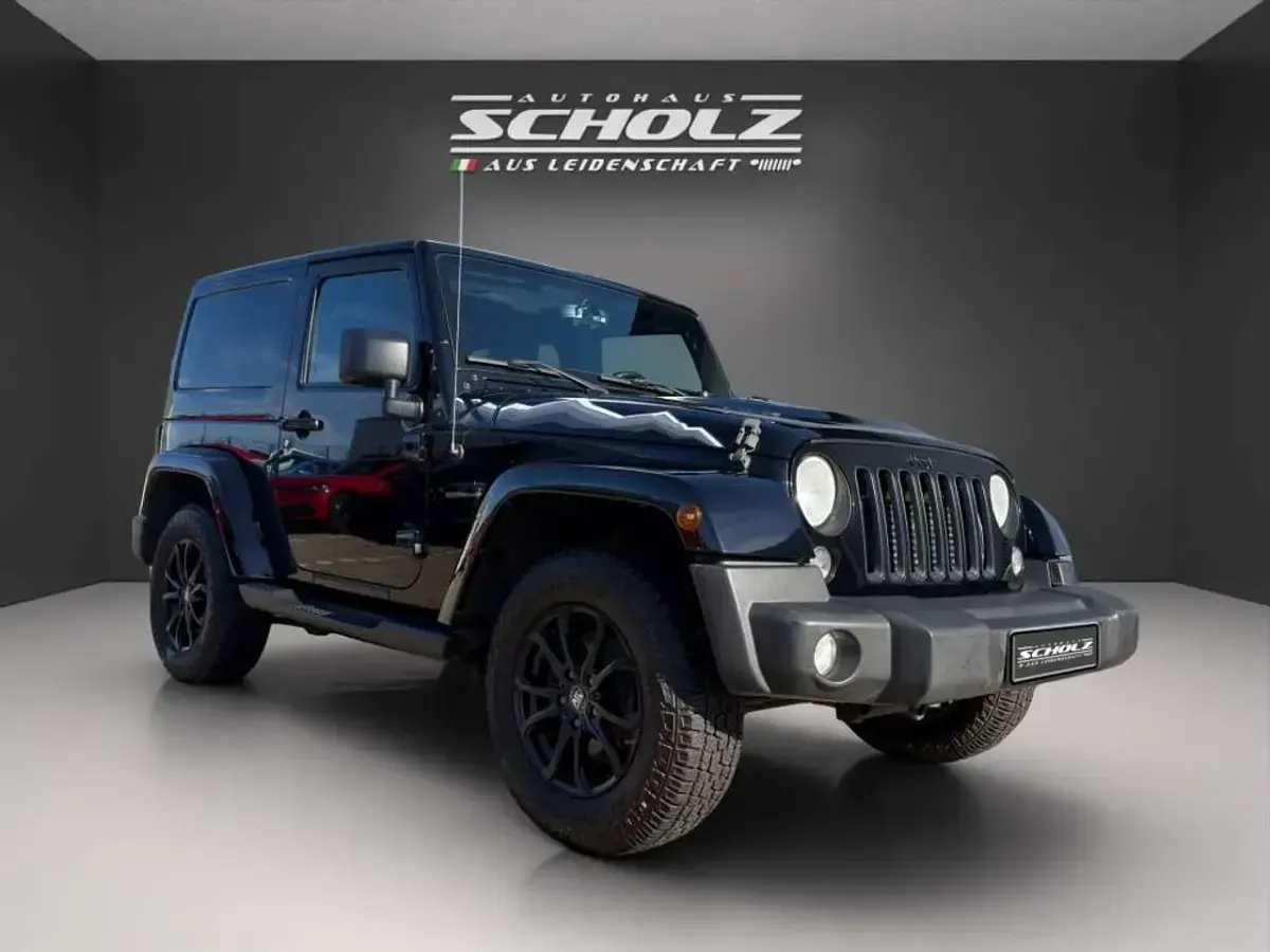 Used Jeep Wrangler 200 HP (147 kW) 2015 Black SUV
