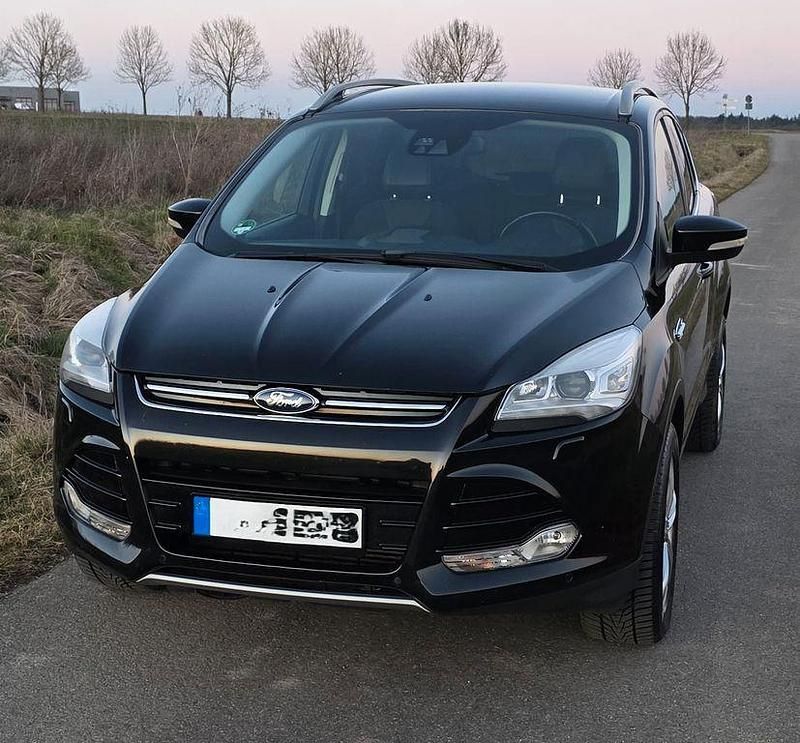 Gebraucht Ford Kuga SYNC Edition 140 PS (102 kW) 2014 Schwarz SUV