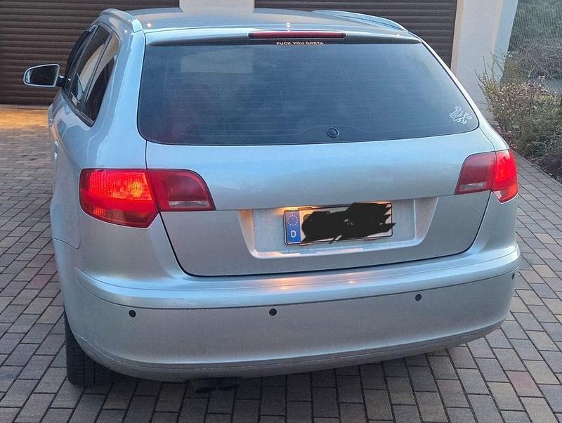 Gebraucht Audi A3 Attraction 105 PS (77 kW) 2005 Silber Kleinwagen