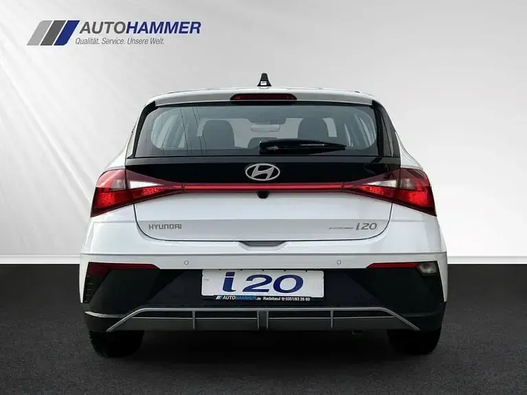 Gebraucht Hyundai i20 Select 79 PS (58 kW) 2025 Weiß Kleinwagen
