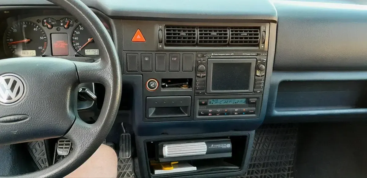 Gebraucht VW Caravelle 116 PS (85 kW) 2001 Weiß Van