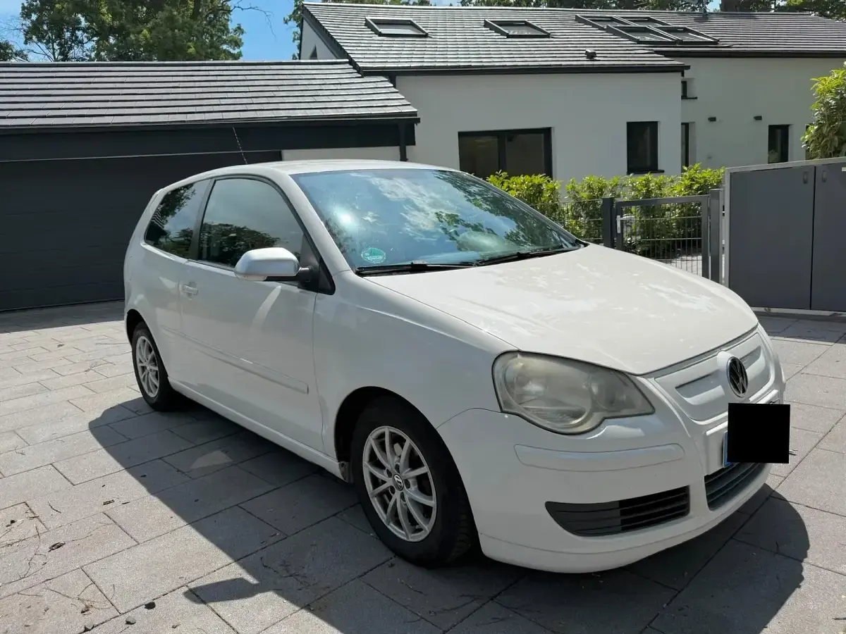 Gebraucht VW Polo 80 PS (58 kW) 2009 Weiß Kleinwagen