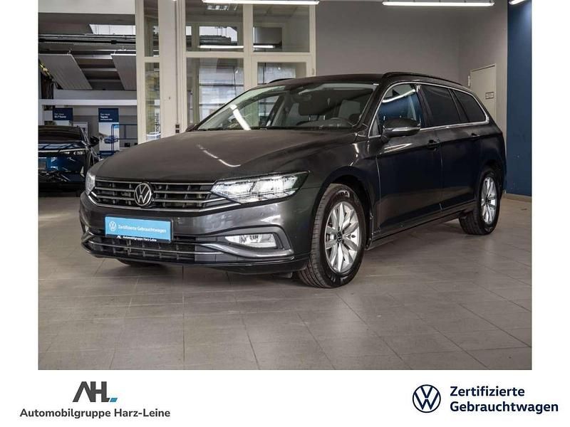 Grau Gebraucht 2021 VW Passat Business Kombi | 21.938 € (Fairer Preis) - Bild 1/3