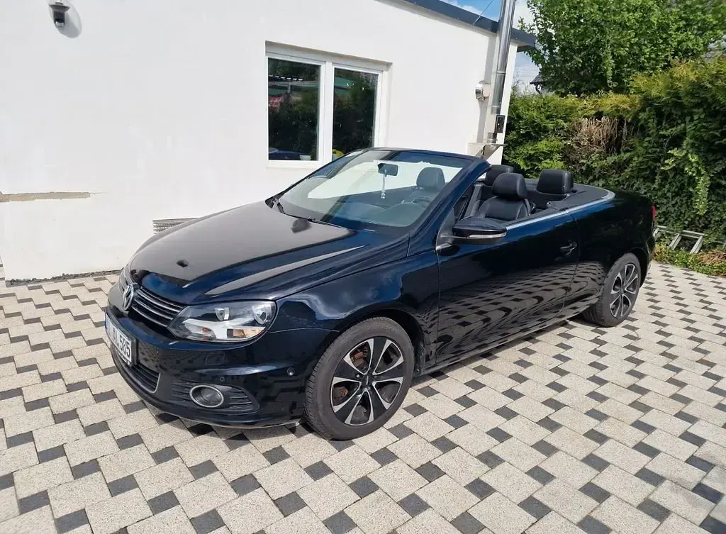 Używany VW Eos Exclusive 140 KM (102 kW) 2011 Czarny Kabriolet