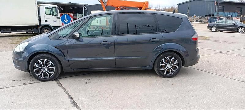 Gebraucht Ford S-MAX S 140 PS (102 kW) 2009 Schwarz Van / Kleinbus