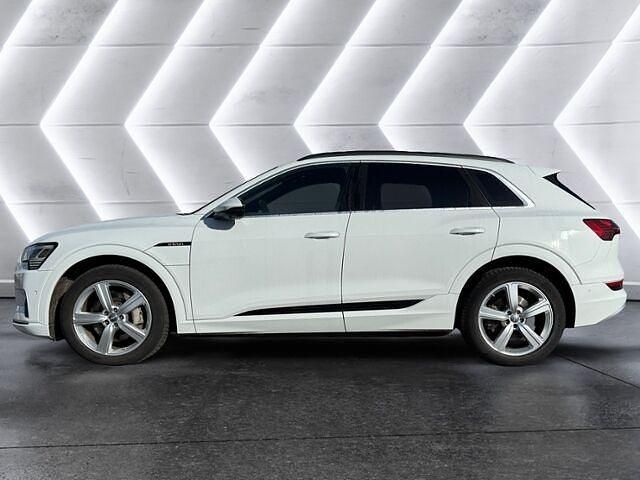 Gebraucht Audi e-tron Advanced Plus 264 kW (360 PS) 2019 Gletscherweiß metallic SUV