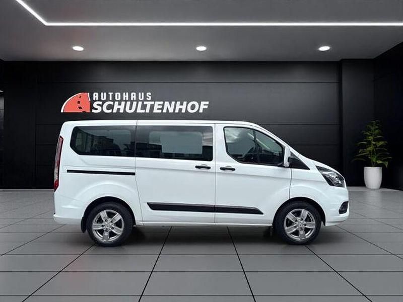 Gebraucht Ford Transit Custom Trend 131 PS (96 kW) 2021 Frostweiß Van / Kleinbus