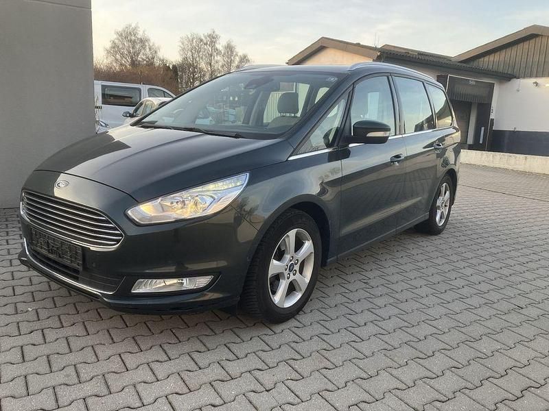 Gebraucht Ford Galaxy Titanium 160 PS (117 kW) 2016 Grau Van / Kleinbus