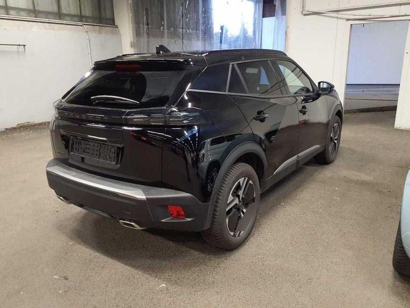 Gebraucht Peugeot 2008 Allure 131 PS (96 kW) 2024 Lackierung schwarz perla nera/ SUV