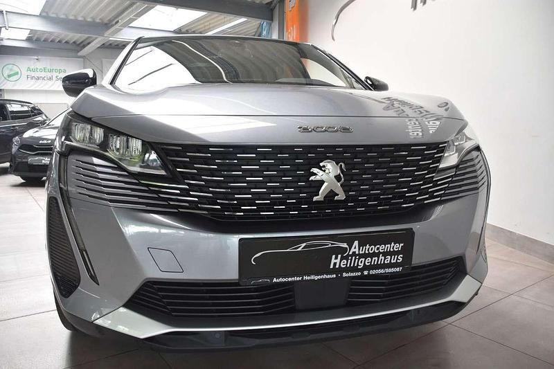 Grau Gebraucht 2023 Peugeot 3008 Allure SUV | 19.480 € (Superpreis) - Bild 1/4