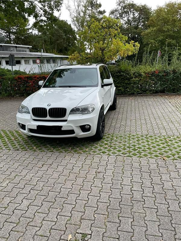 Weiß Gebraucht 2011 BMW X5 M SUV | 16.450 € - Bild 1/4