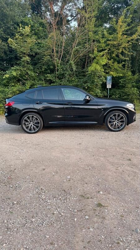 Schwarz Gebraucht 2019 BMW X4 M Sport SUV | 37.000 € (Etwas zu teuer) - Bild 1/4