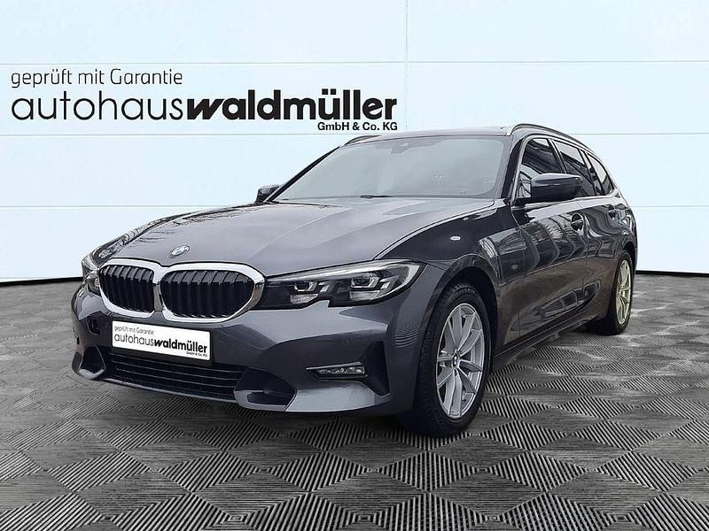 Grau Gebraucht 2019 BMW 320 Sport Line Kombi | 24.900 € (Etwas zu teuer) - Bild 1/4