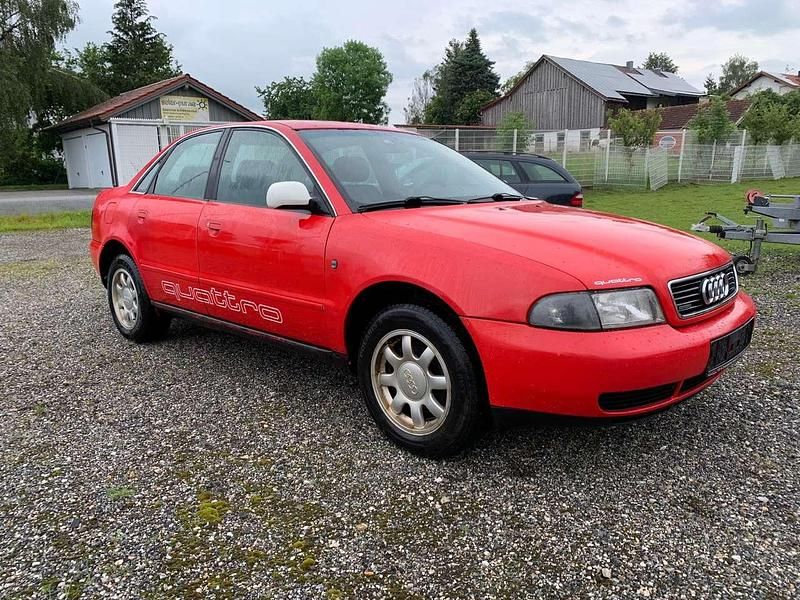 Gebraucht Audi A4 165 PS (121 kW) 1998 Rot Limousine