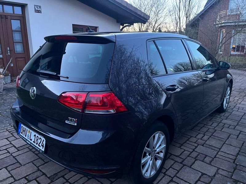 Gebraucht VW Golf VII LOUNGE 110 PS (80 kW) 2015 Grau Limousine