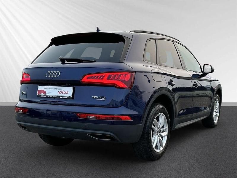 Gebraucht Audi Q5 Design 163 PS (119 kW) 2019 Navarrablau metallic SUV