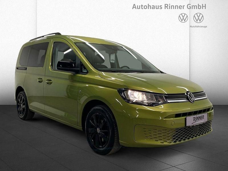 Grün Gebraucht 2022 VW Caddy Life Van / Kleinbus | 24.900 € (Fairer Preis) - Bild 1/4