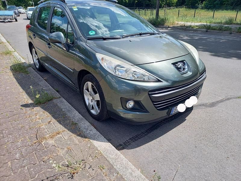 Schwarz Gebraucht 2010 Peugeot 207 Kombi | 2.800 € (Fairer Preis) - Bild 1/4