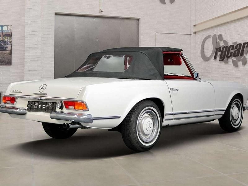 Gebraucht Mercedes 250 150 PS (110 kW) 1967 Weiß Limousine