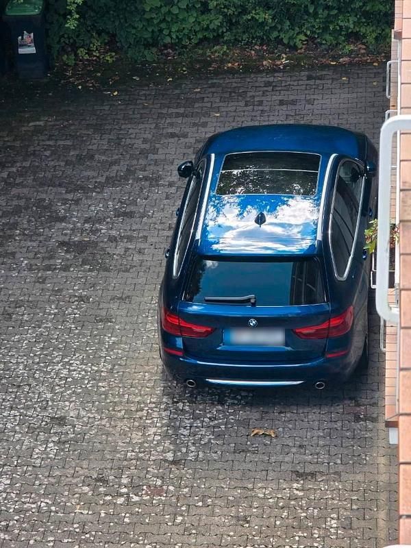 Gebraucht BMW 520 Luxury Line 190 PS (139 kW) 2018 Blau Kombi